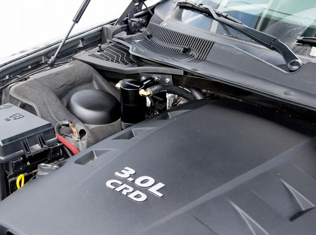 Du betrachtest gerade Oil Catch Can Chrysler 300C CRD